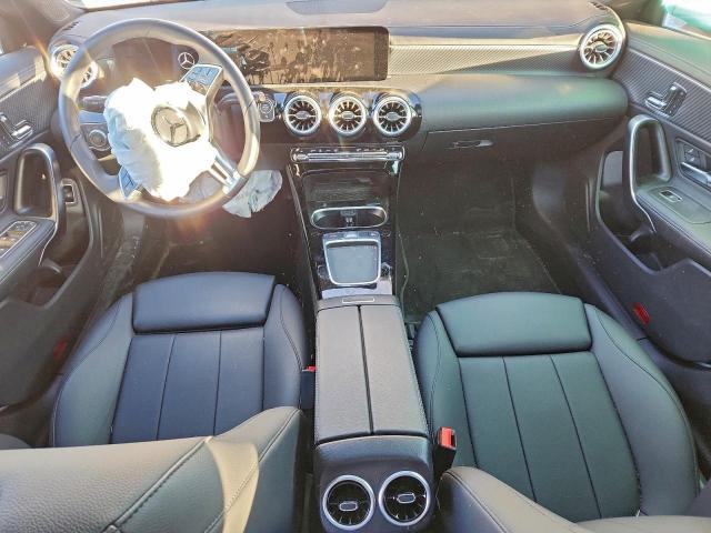 Mercedes-Benz Cla-class 250 Image 7