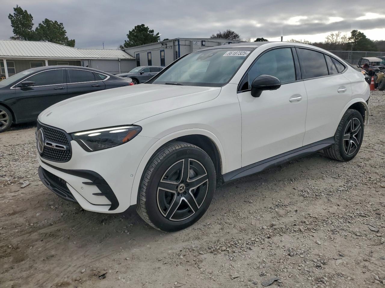 Mercedes-Benz GLC 300 4matic Image 1