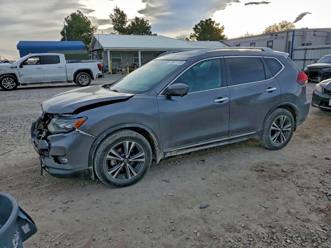 Nissan Rogue S Image 1