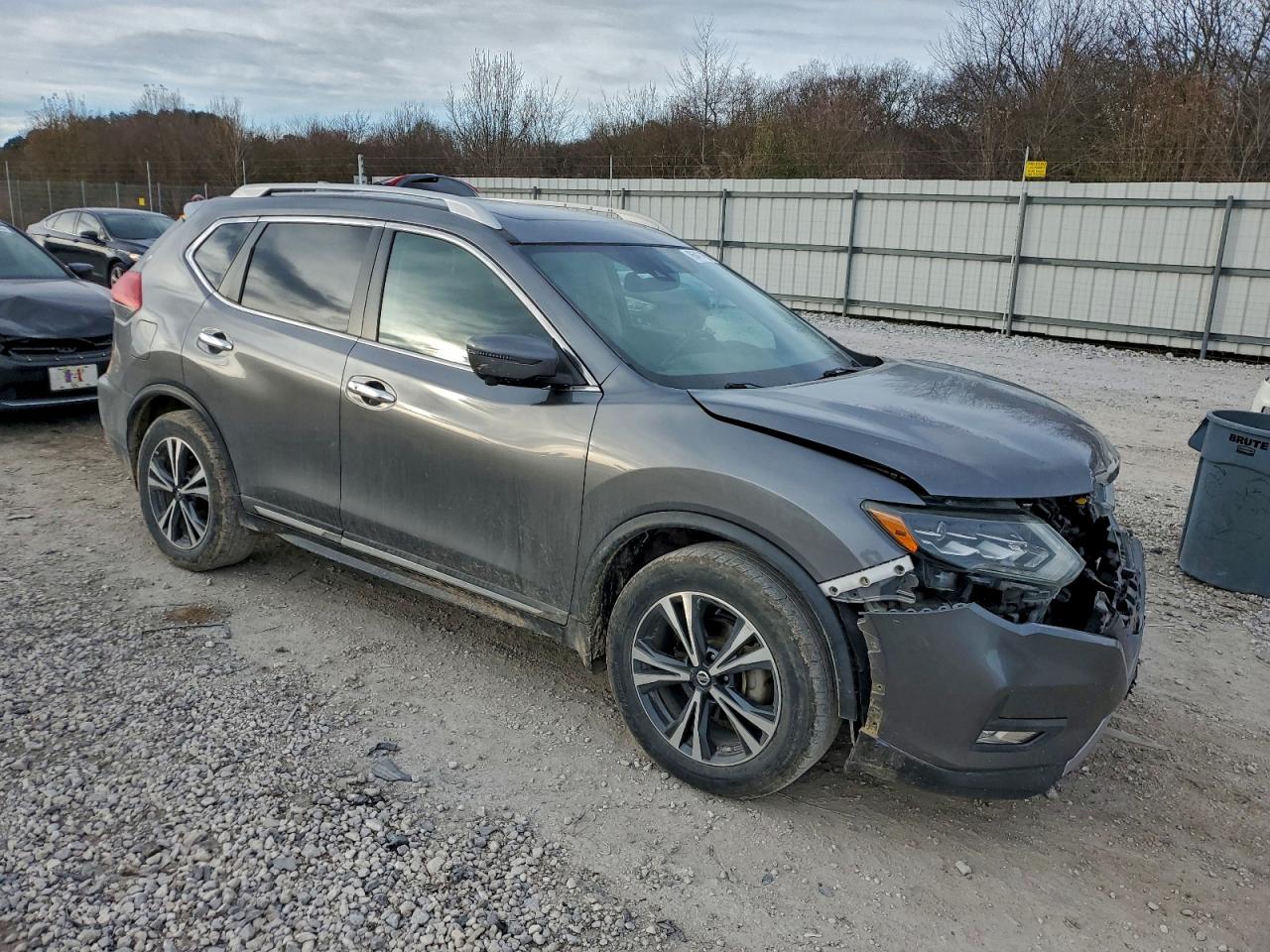 Nissan Rogue S Image 8