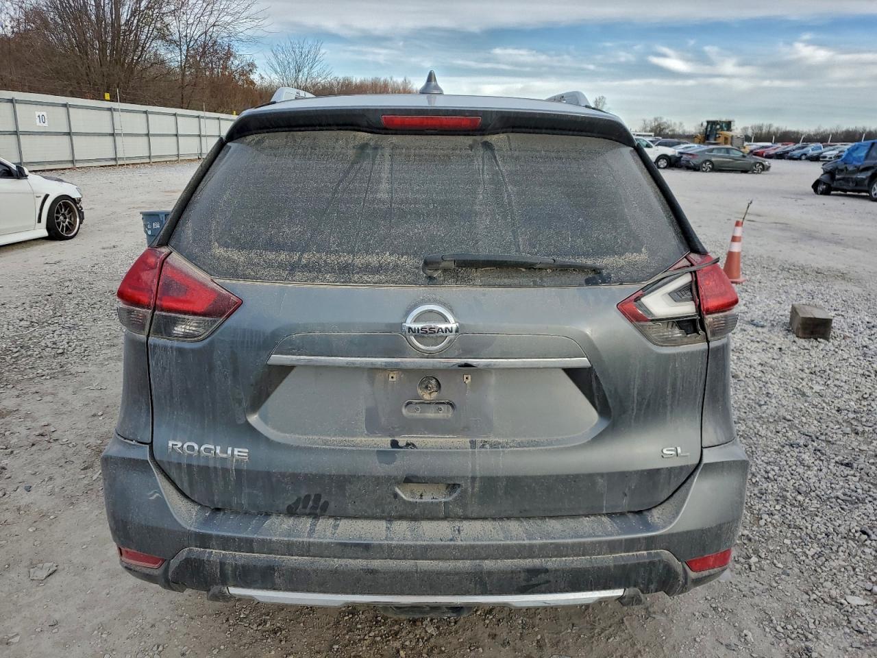 Nissan Rogue S Image 7