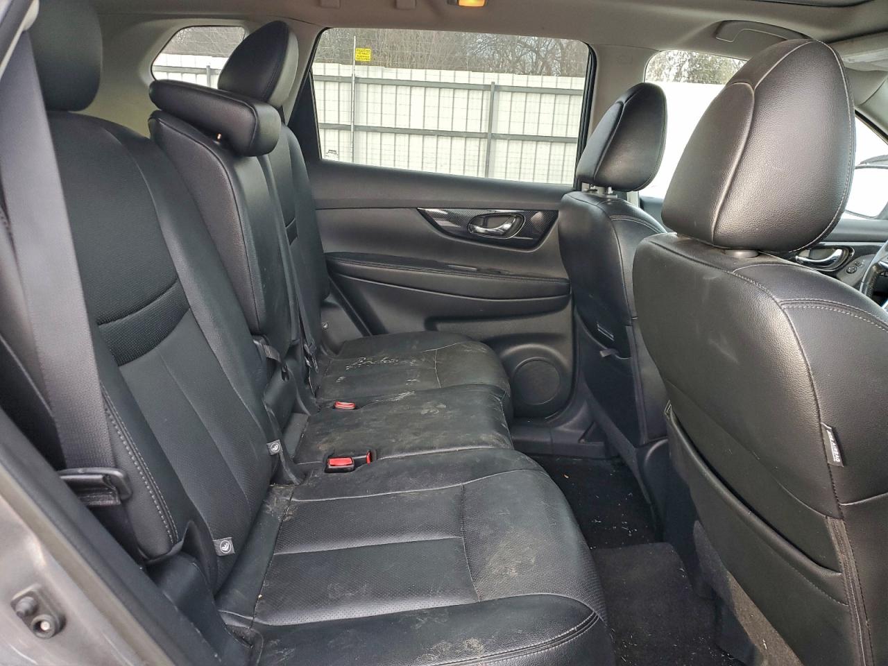 Nissan Rogue S Image 13