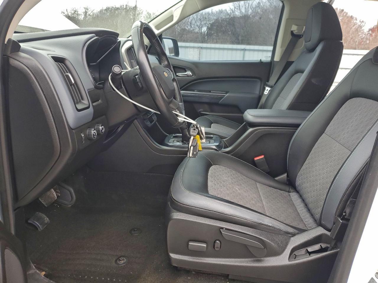 Chevrolet Colorado Z71 Image 2