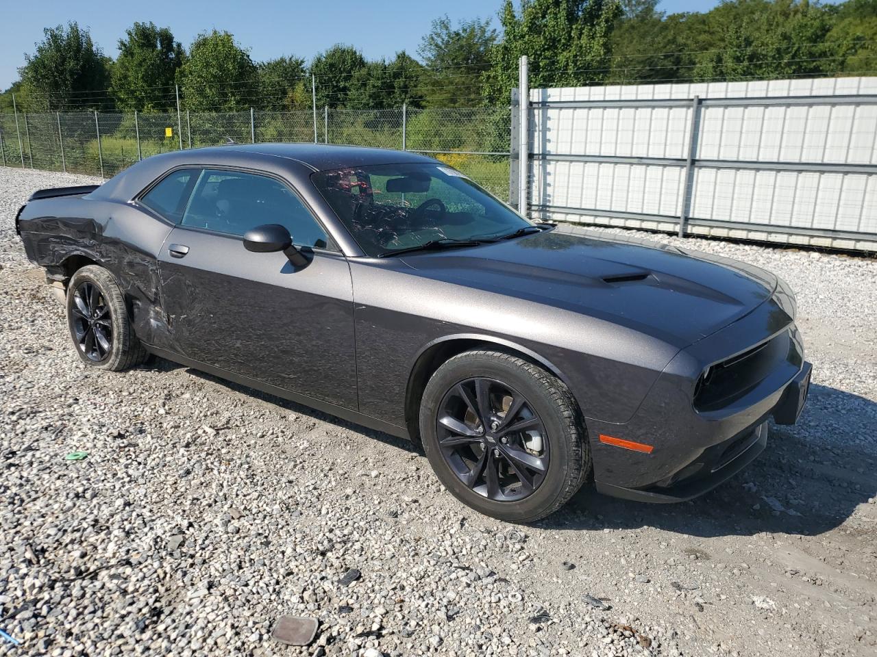 Dodge Challenger Sxt Image 4
