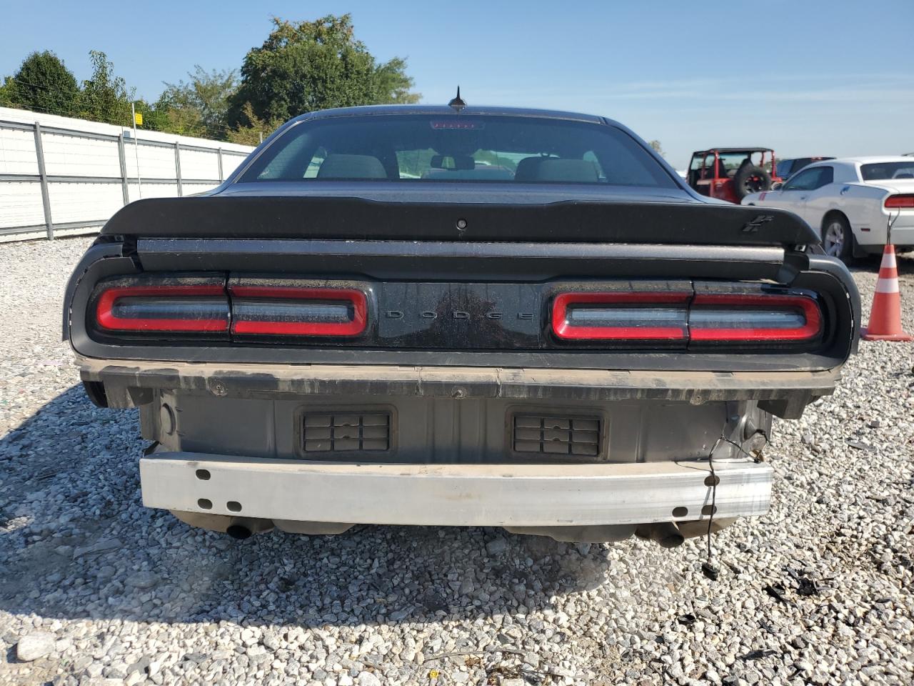 Dodge Challenger Sxt Image 2