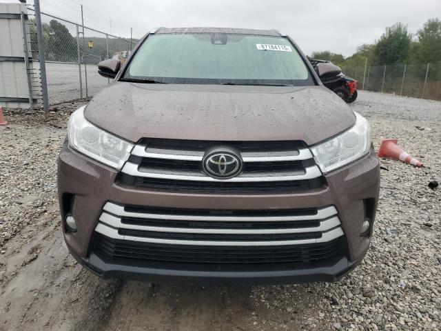 Toyota Highlander Se Image 7