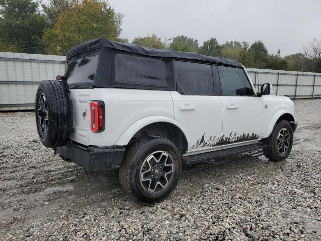 Ford Bronco Base Image 3