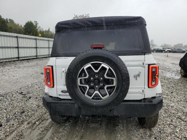 Ford Bronco Base Image 9