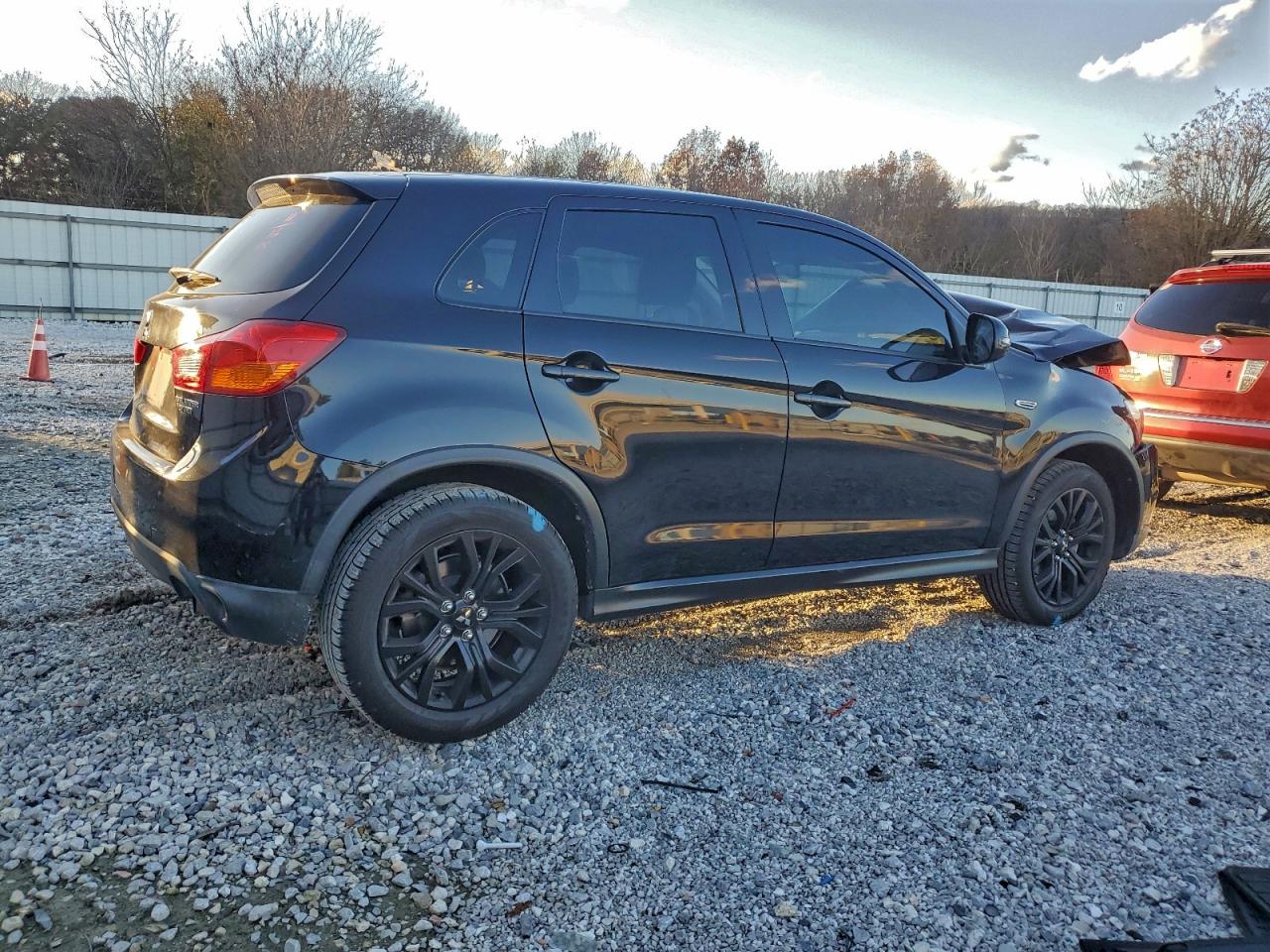 Mitsubishi Outlander Es Image 10