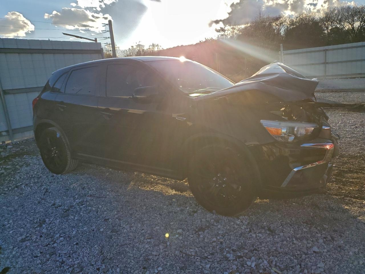 Mitsubishi Outlander Es Image 9