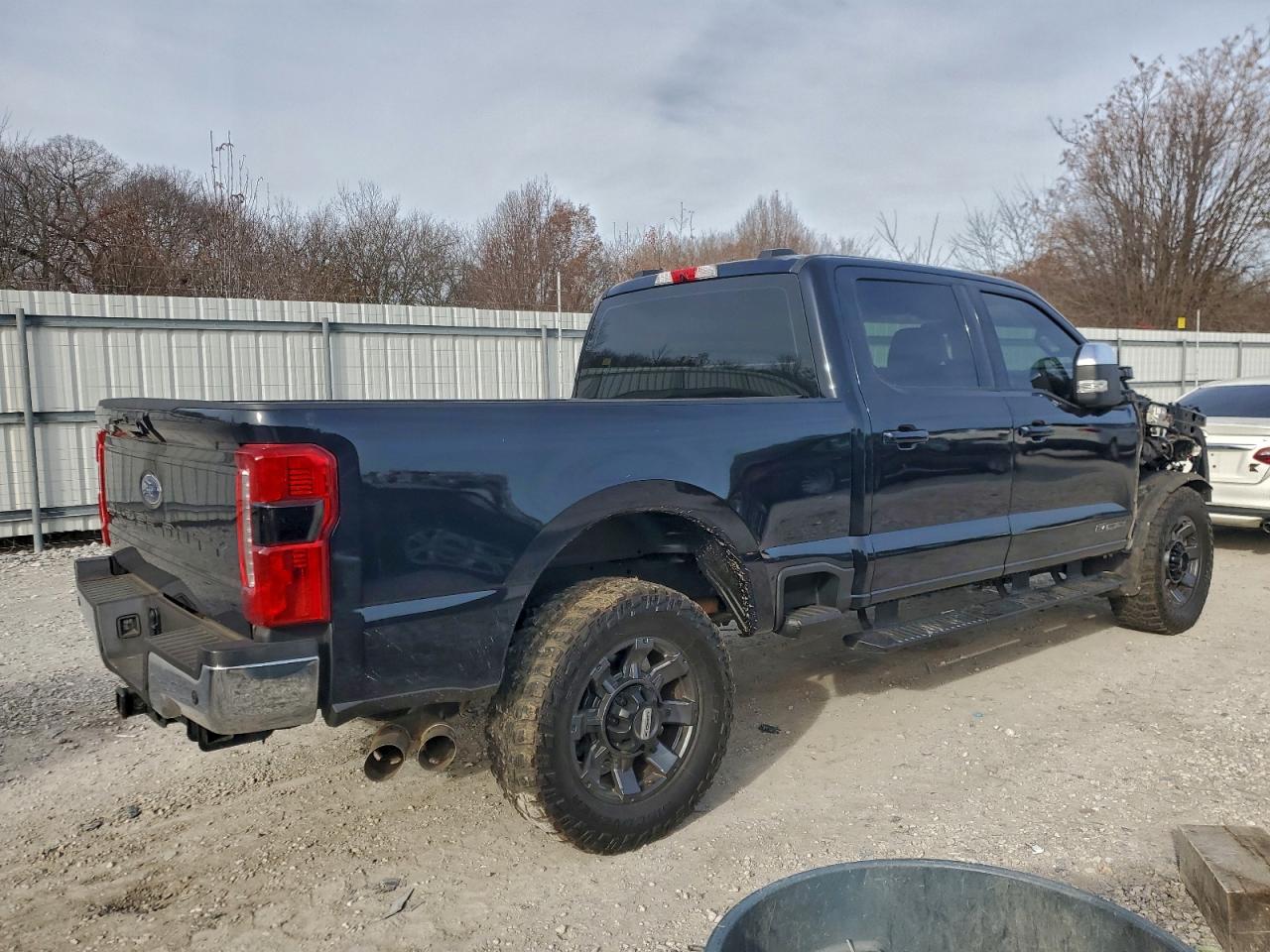 Ford F-250 Super Duty Image 2