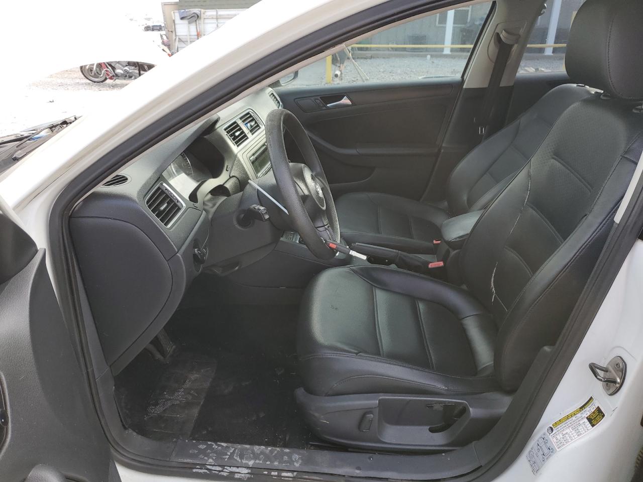 Volkswagen Jetta Se Image 8