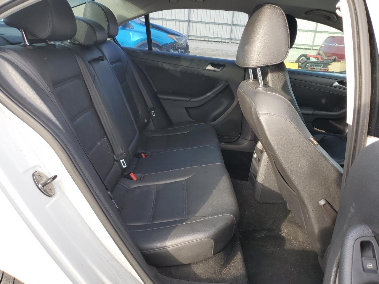 Volkswagen Jetta Se Image 12