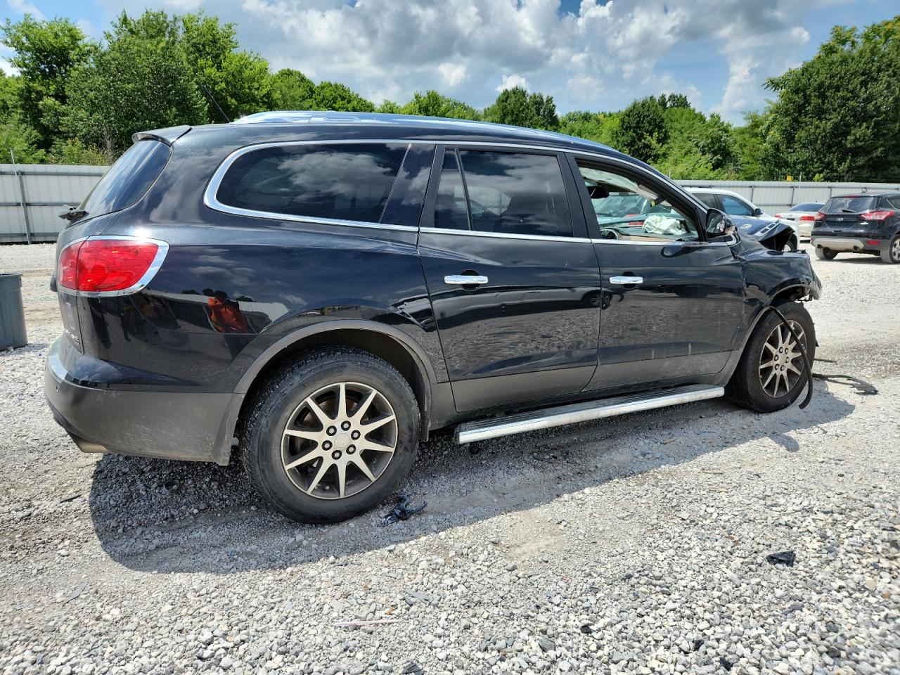 Buick Enclave Image 10