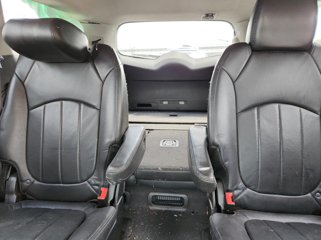 Buick Enclave Image 6