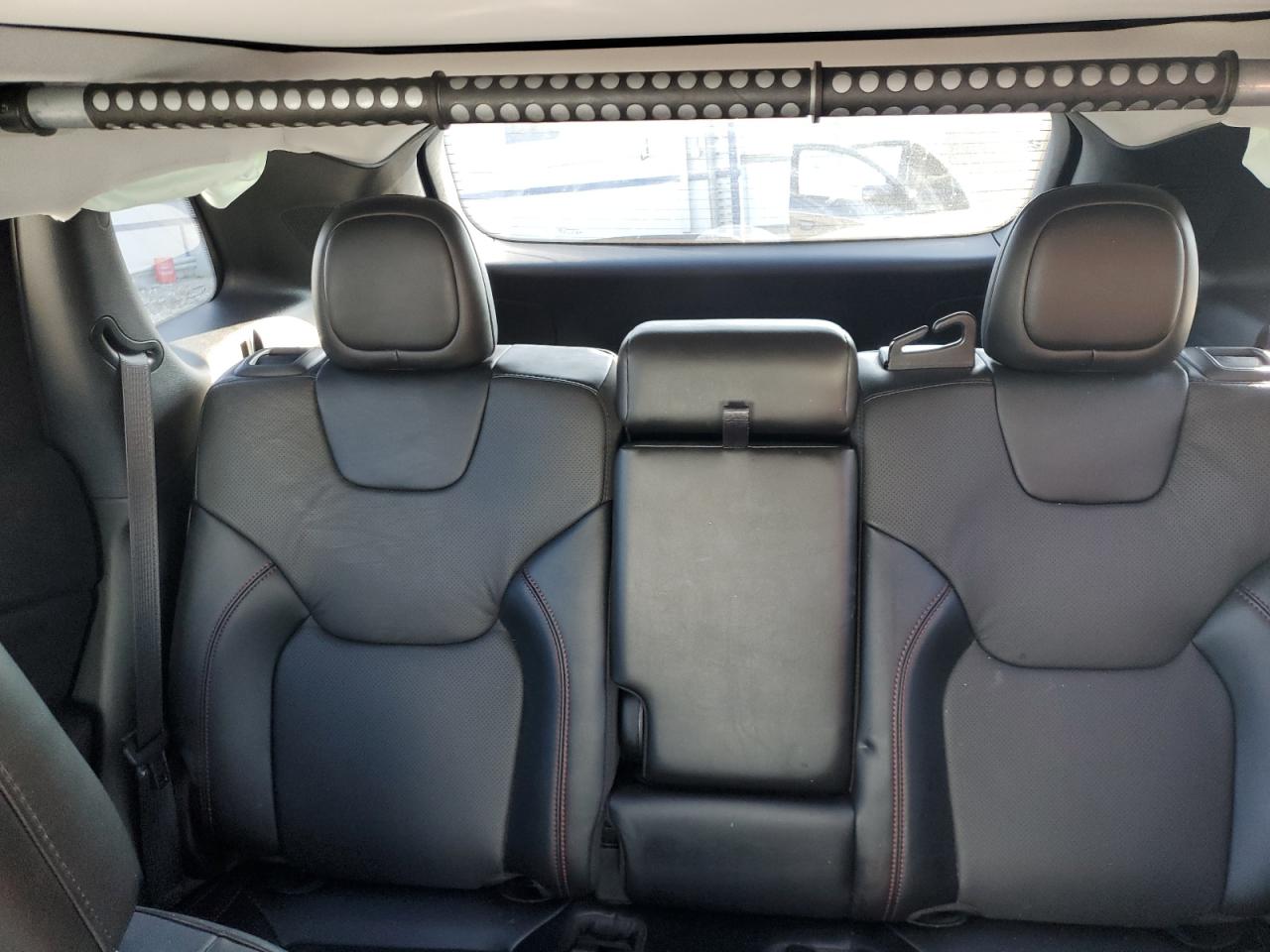 Jeep Cherokee Trailhawk Image 11