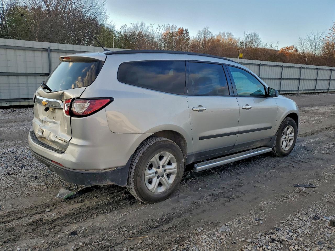 Chevrolet Traverse Ls Image 5