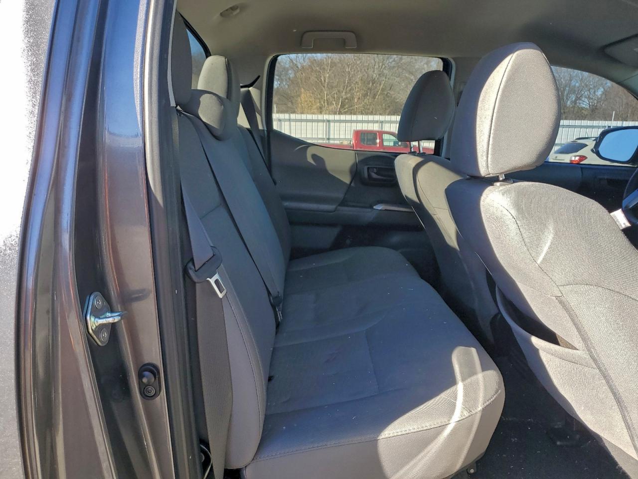 Toyota Tacoma Double Cab Image 10