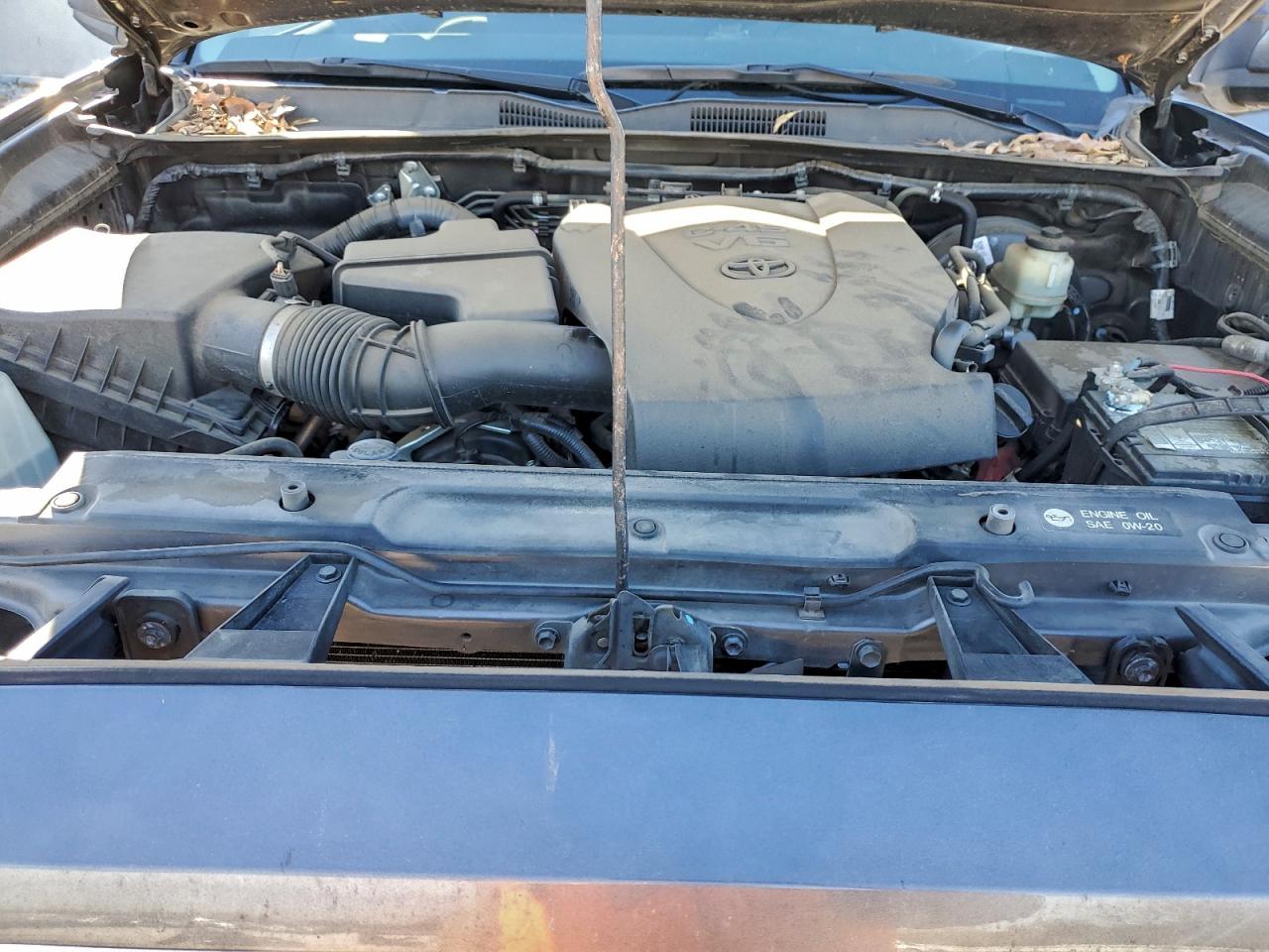 Toyota Tacoma Double Cab Image 9