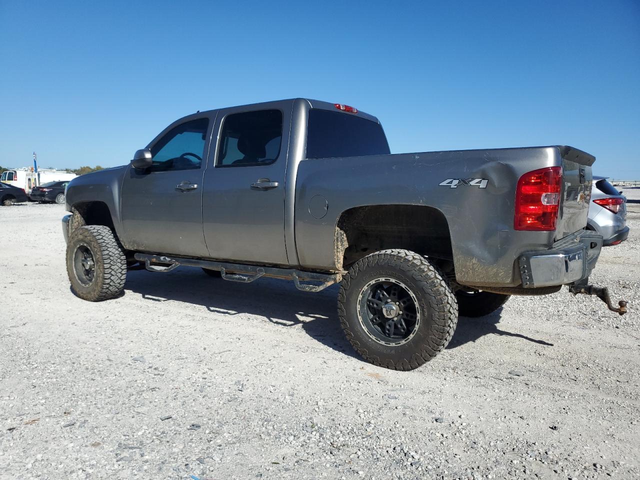 Chevrolet Silverado K1500 Ltz Image 2