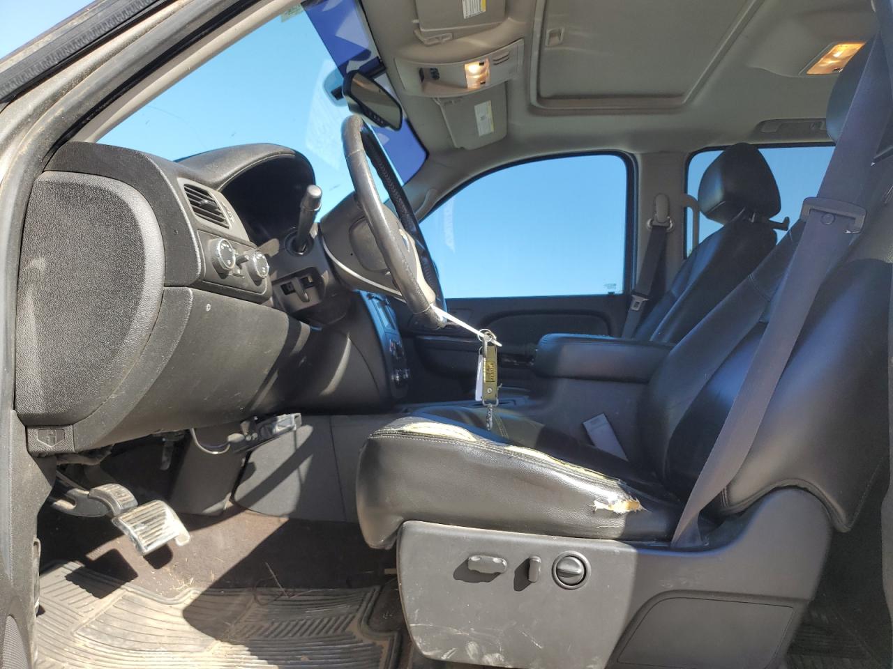 Chevrolet Silverado K1500 Ltz Image 10