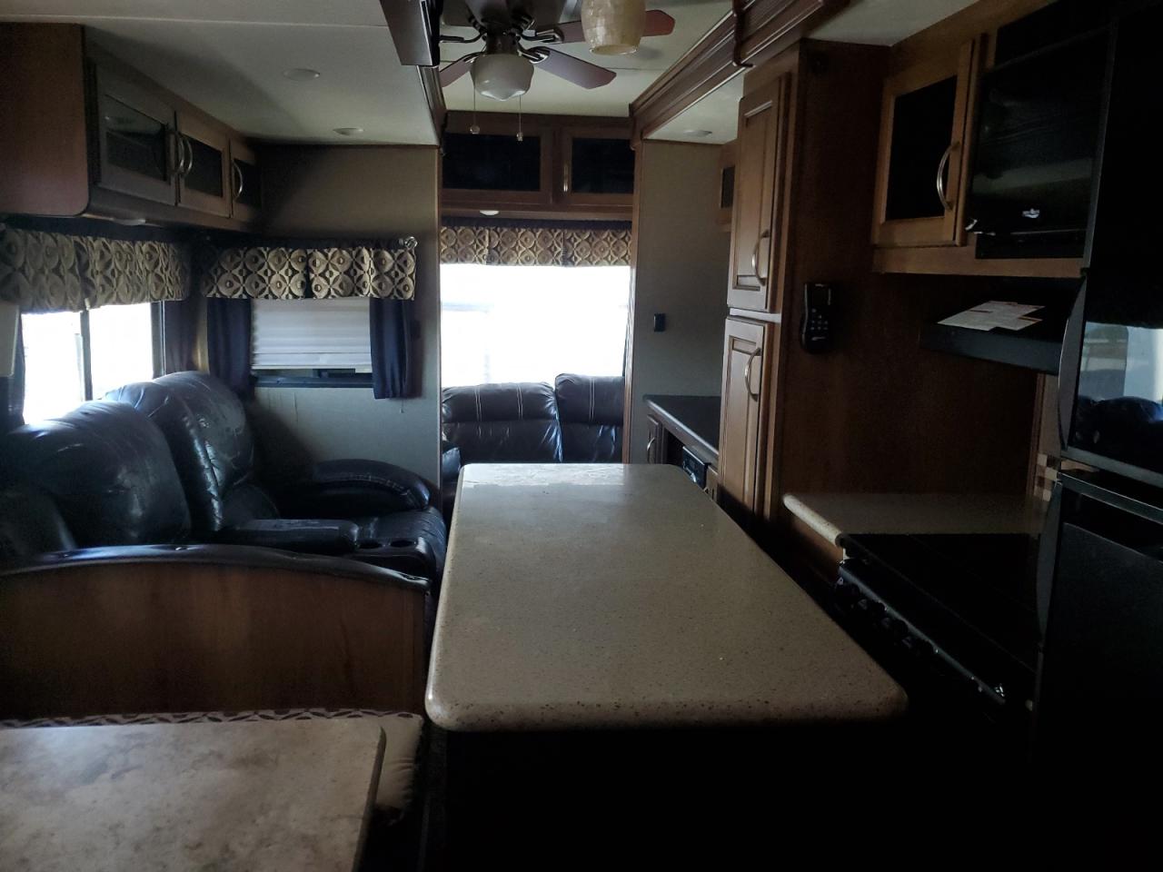 Coachmen Camper Image 8