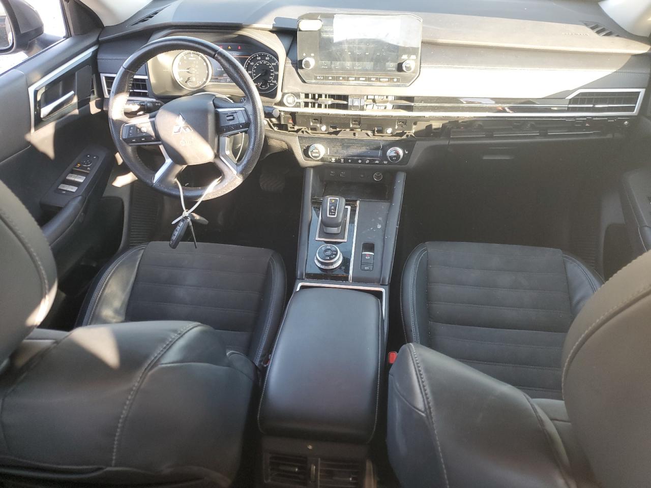 Mitsubishi Outlander Se Image 7