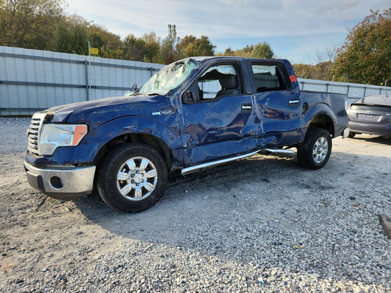 Ford F-150 Supercrew Image 1