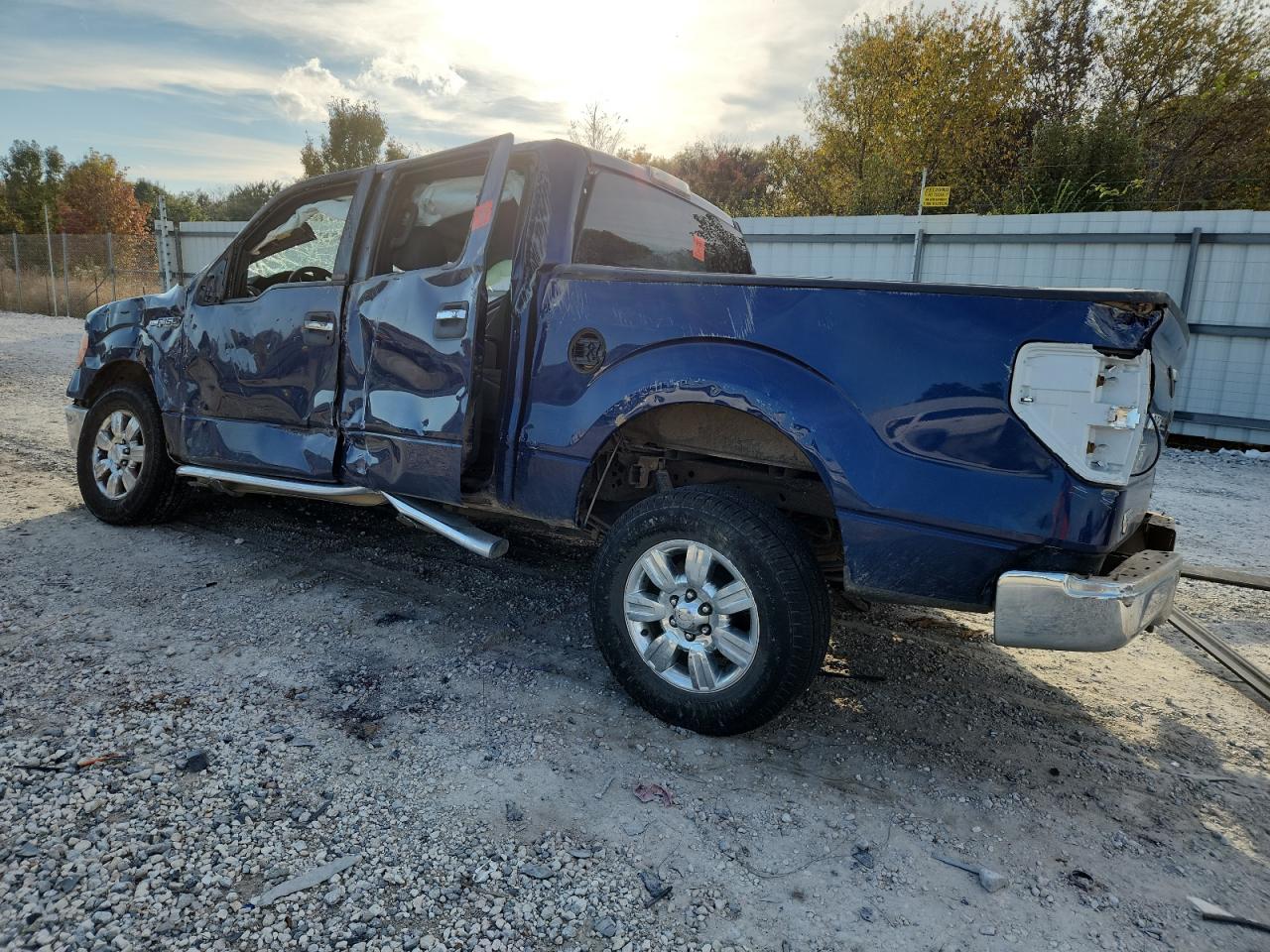 Ford F-150 Supercrew Image 3