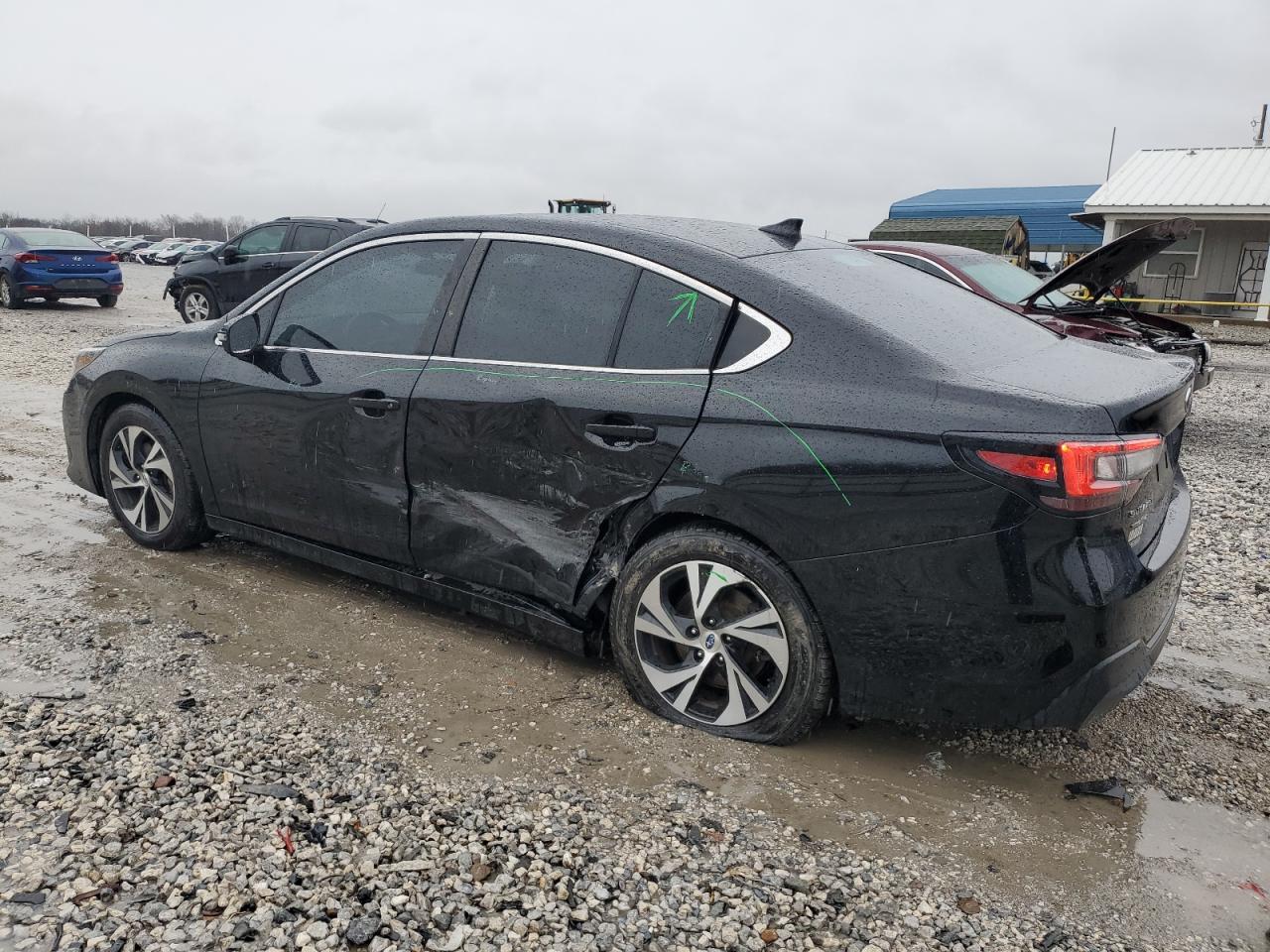 Subaru Legacy Premium Image 3