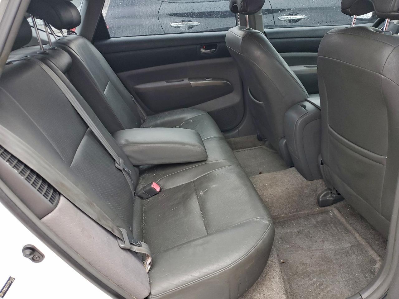 Toyota Prius Image 12