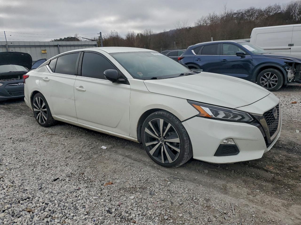 Nissan Altima Sr Image 3