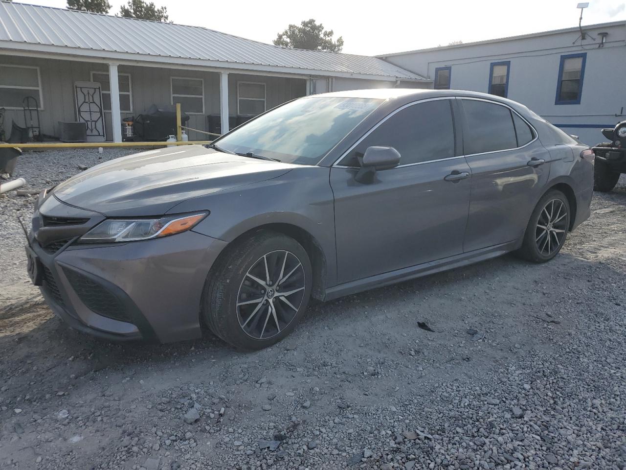 Toyota Camry Se Image 1