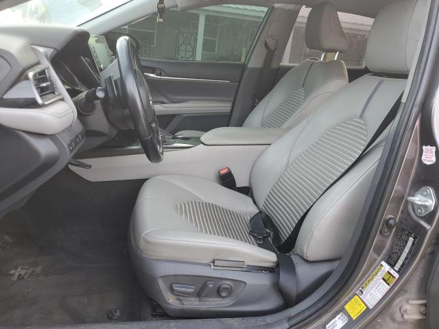 Toyota Camry Se Image 11