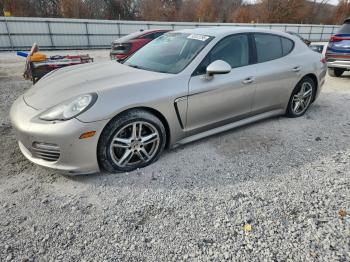  Salvage Porsche Panamera