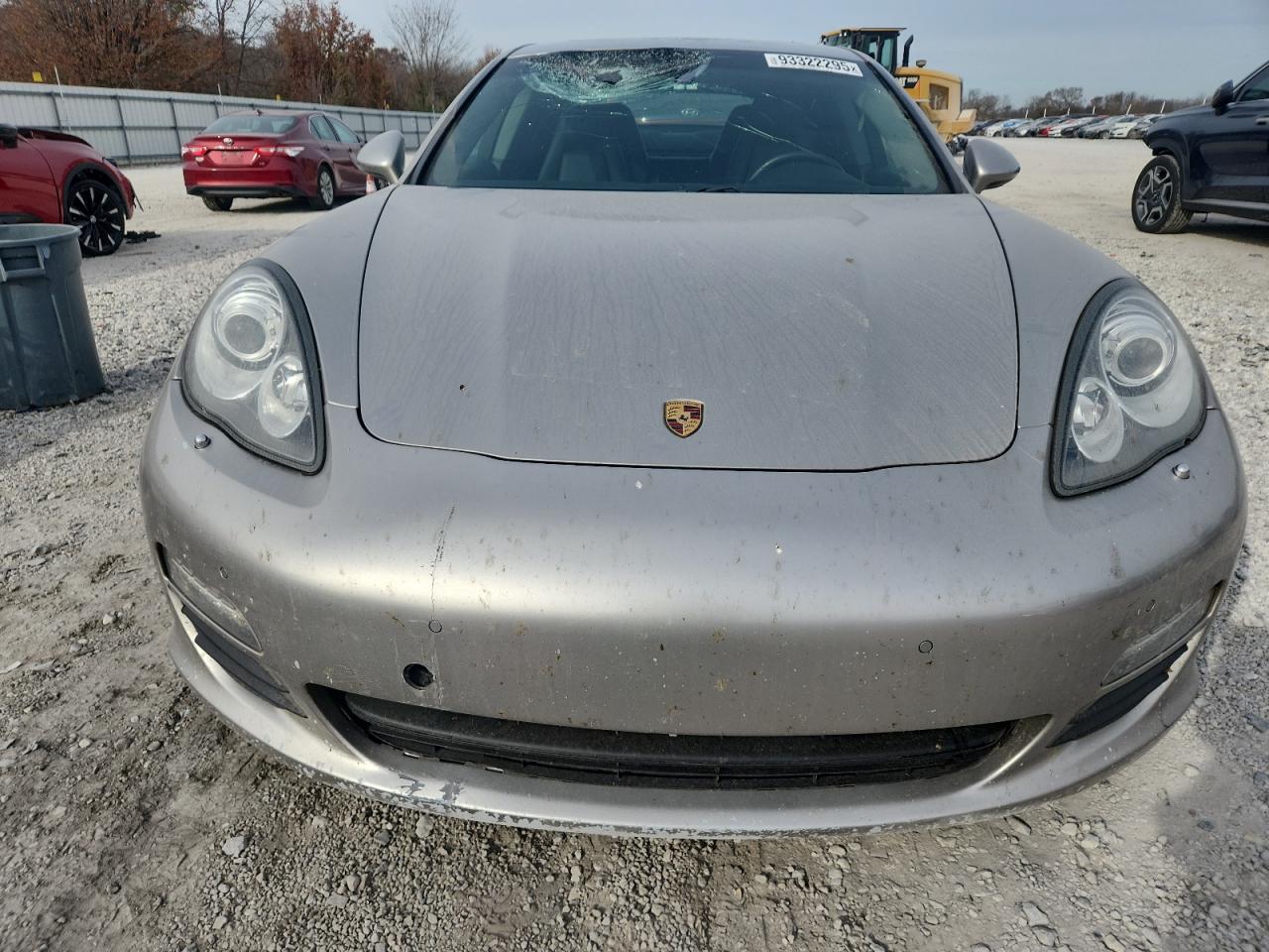 Porsche Panamera 2 Image 9