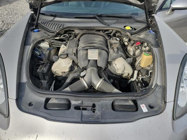 Porsche Panamera 2 Image 10