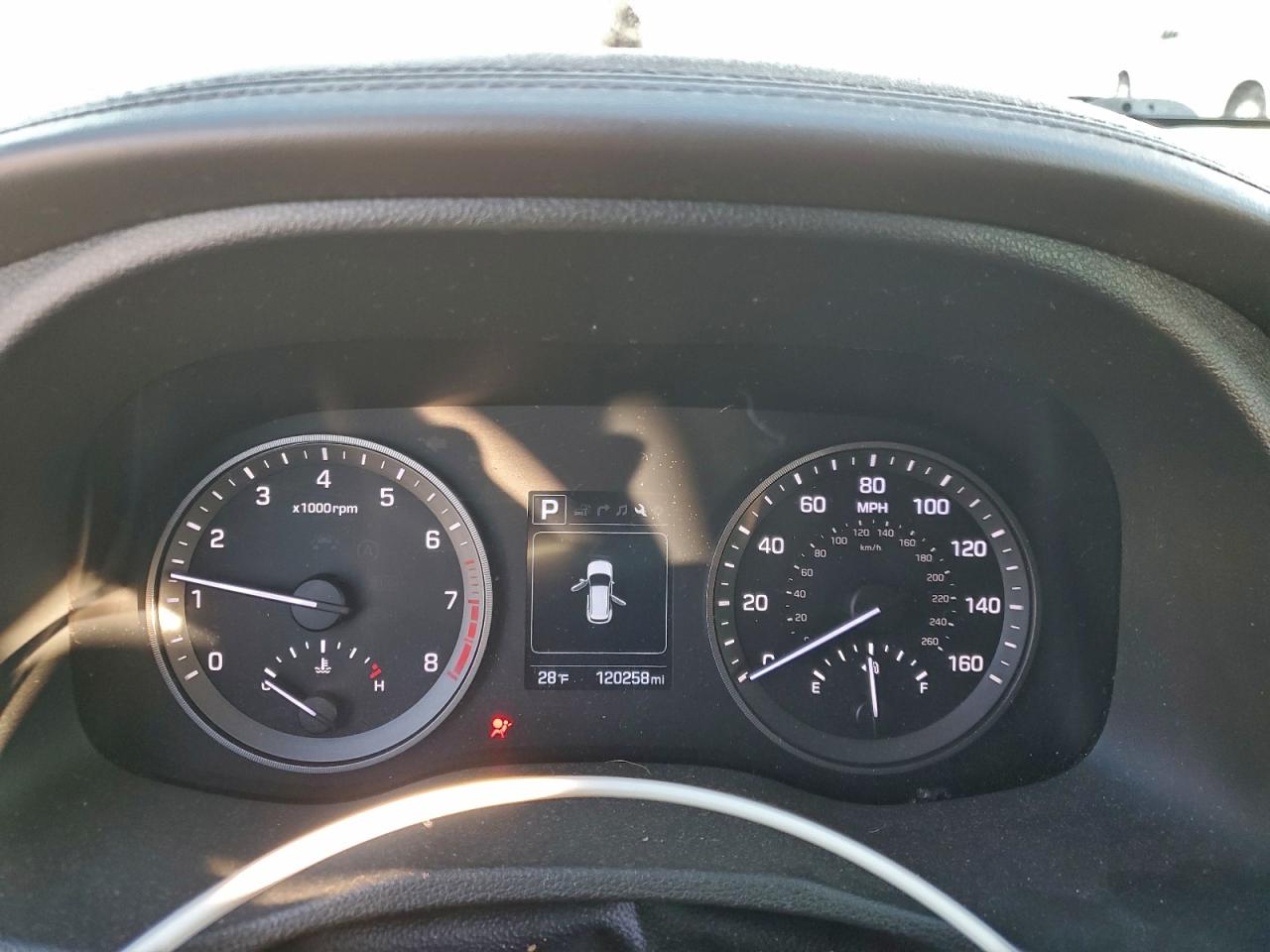 Hyundai TUCSON Limited Image 8