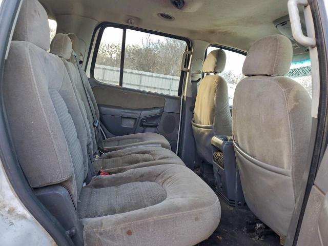 Ford Explorer Xlt Image 8