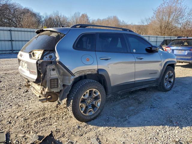 Jeep Cherokee Trailhawk Image 11