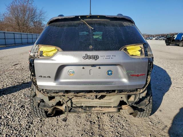 Jeep Cherokee Trailhawk Image 8