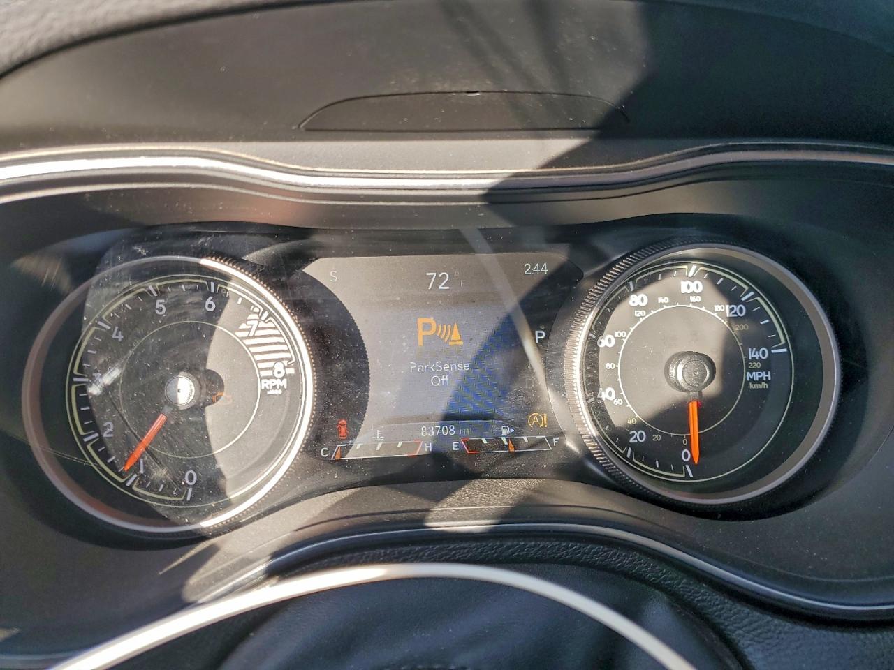 Jeep Cherokee Trailhawk Image 9