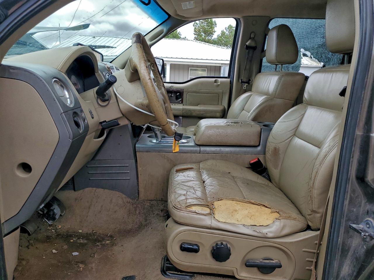 Ford F-150 Supercrew Image 10