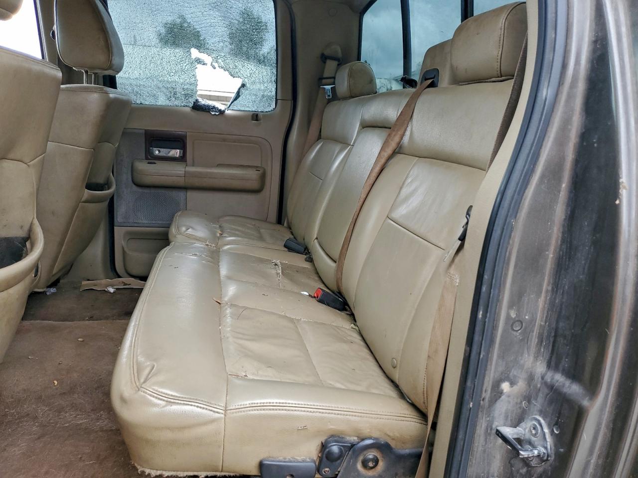 Ford F-150 Supercrew Image 6