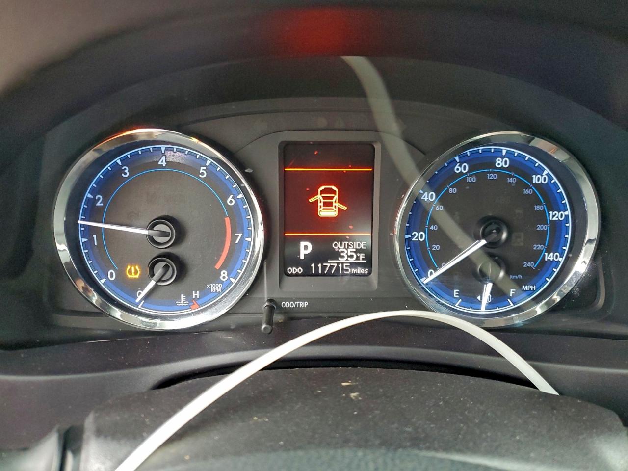 Toyota Corolla L Image 11