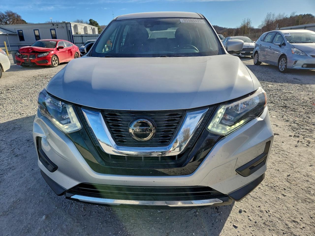 Nissan Rogue S Image 4