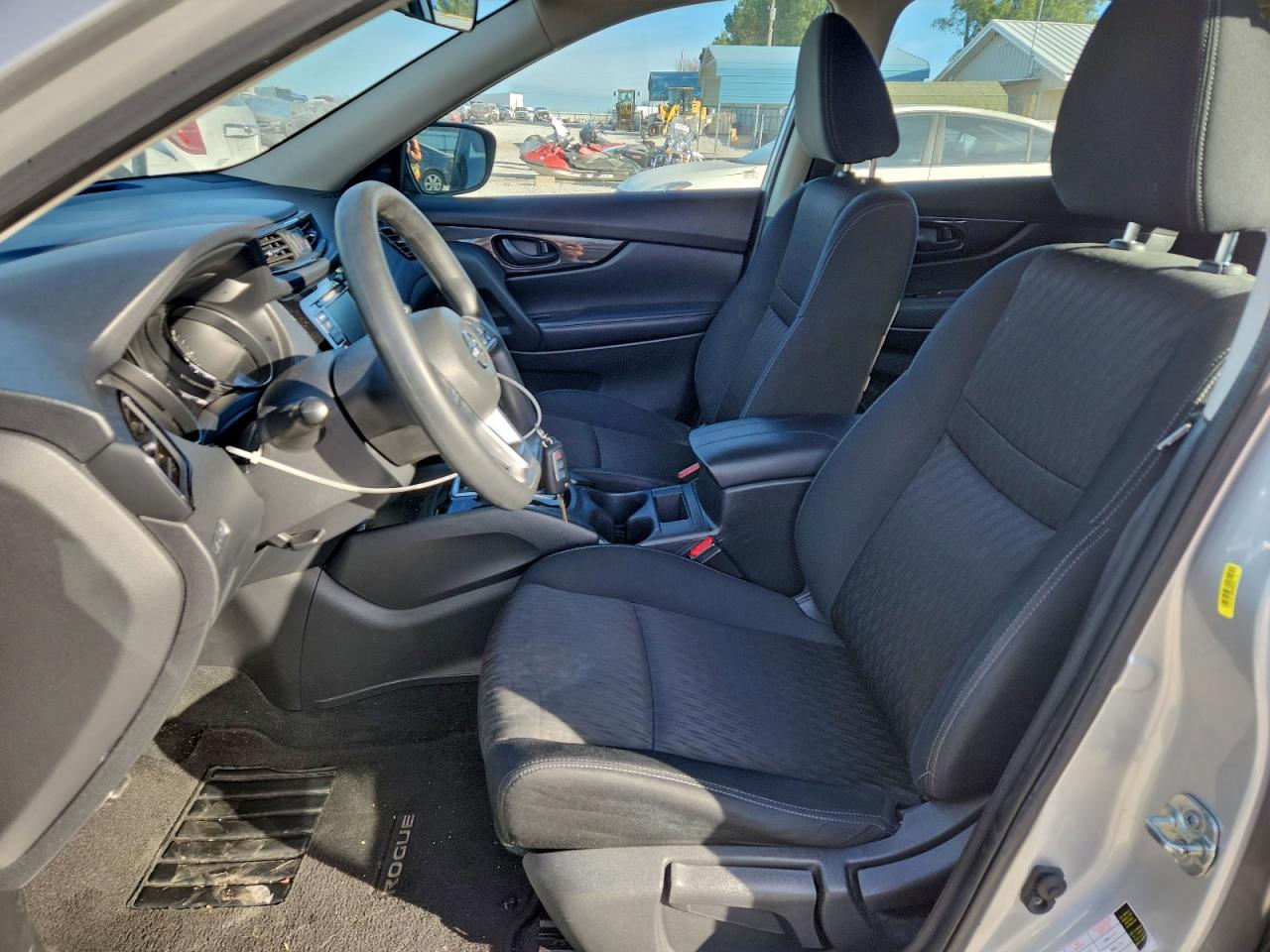 Nissan Rogue S Image 13