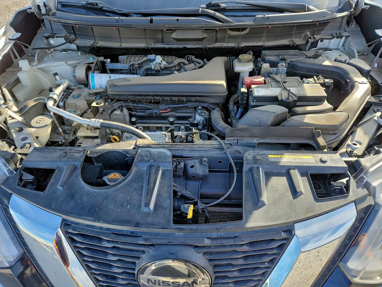 Nissan Rogue S Image 8