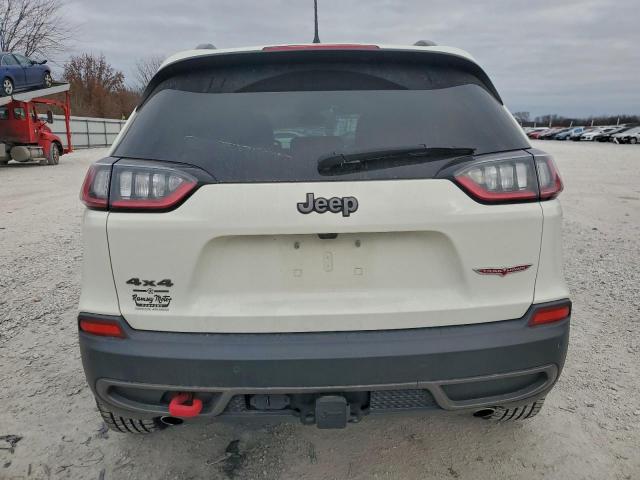 Jeep Cherokee Trailhawk Image 8