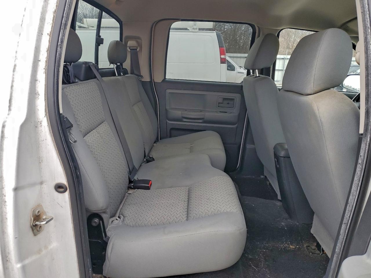 Dodge Dakota Sxt Image 9